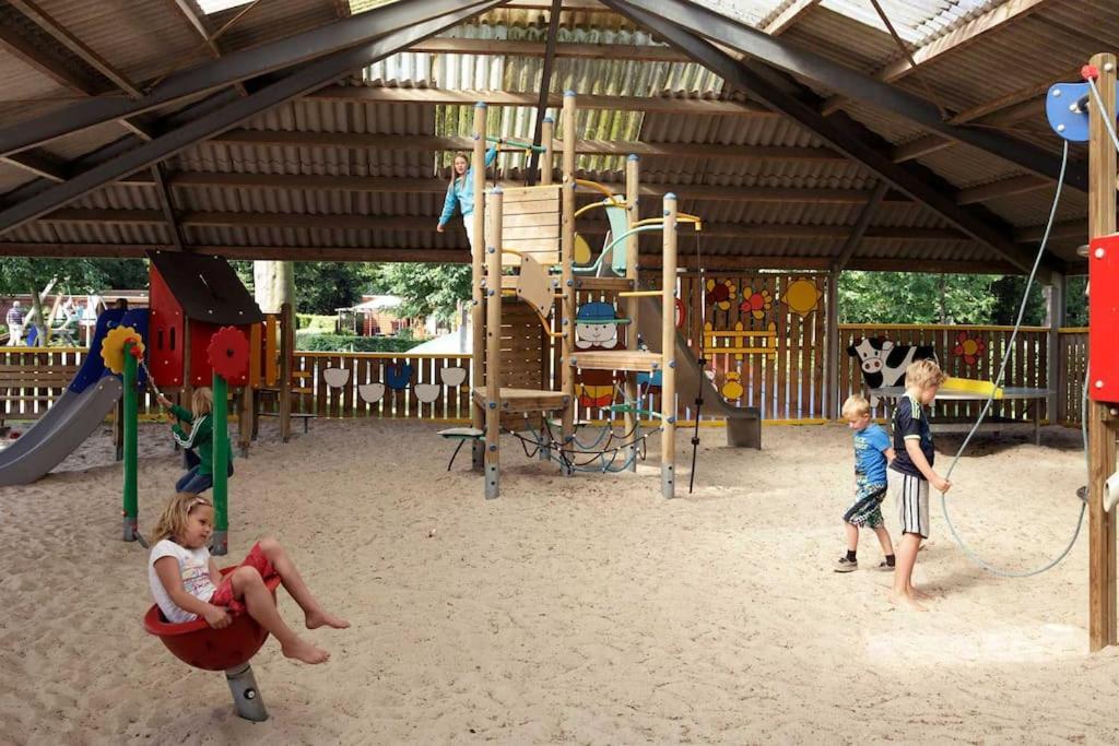4-6 Persoons Vakantiewoning Met Eigen Tuin Villa Bakkeveen Luaran gambar